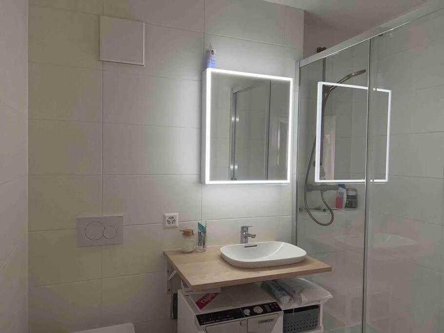 Appartement Calme Et Lumineux De 2,5 Pces Proche Lausanne Ecublens  Exterior foto